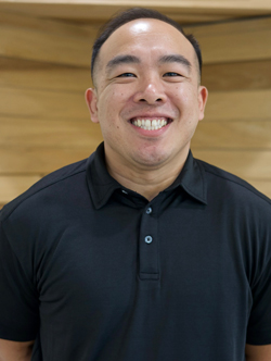 Dr.Bobby Luu, D.C.